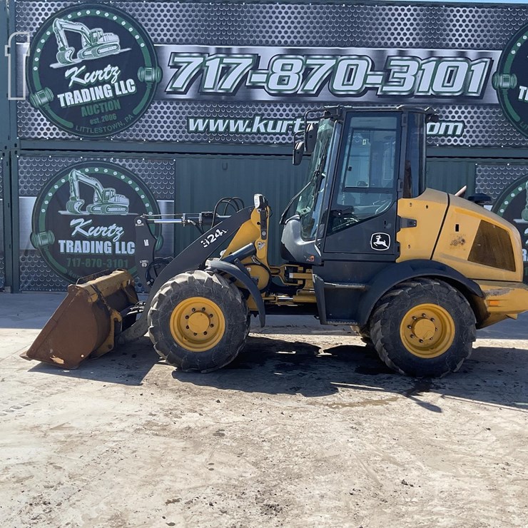2020 DEERE 324L