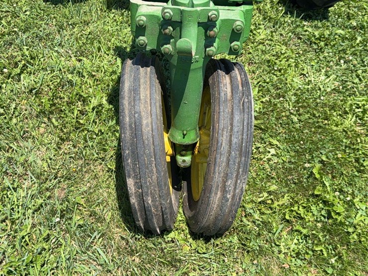 john-deere-b-image-11