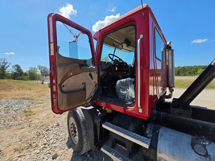 #26510-•-2006-mack-ct713-triaxle-dump-truck-image-100