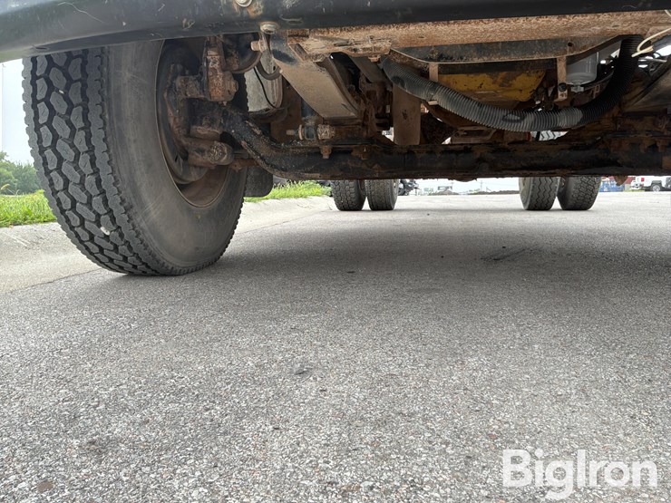 2006-ford-f750-image-16