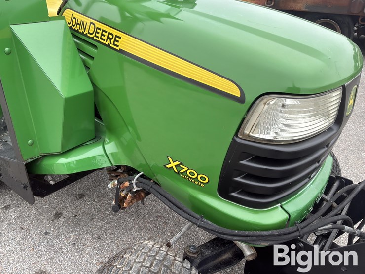 2009-john-deere-x700-image-16