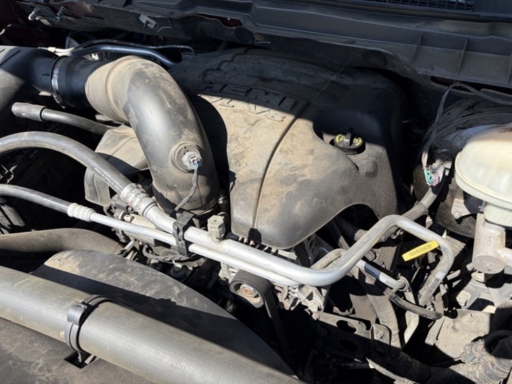 2017-ram-1500-laramie-image-11