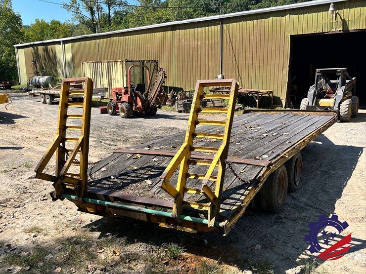 dual-t/a-equipment-tag-trailer-image-21