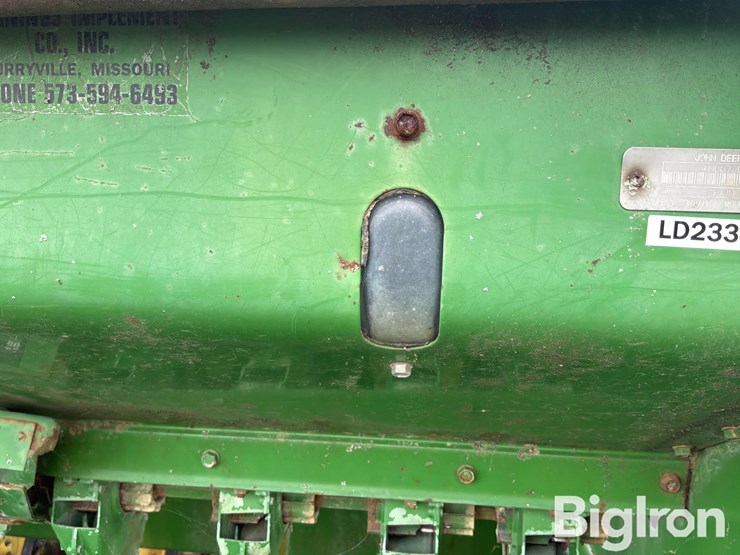 john-deere-750-image-12