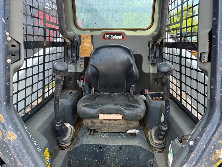 2021-bobcat-t66-image-19