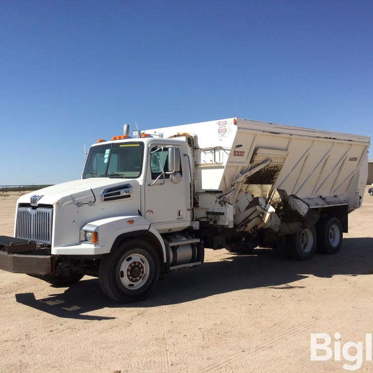 2020 WESTERN STAR 4700