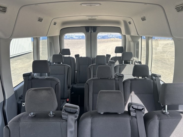 2018-ford-transit-image-24