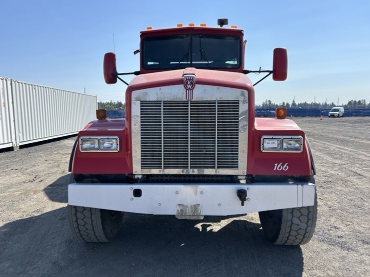 2005-kenworth-w900-image-8