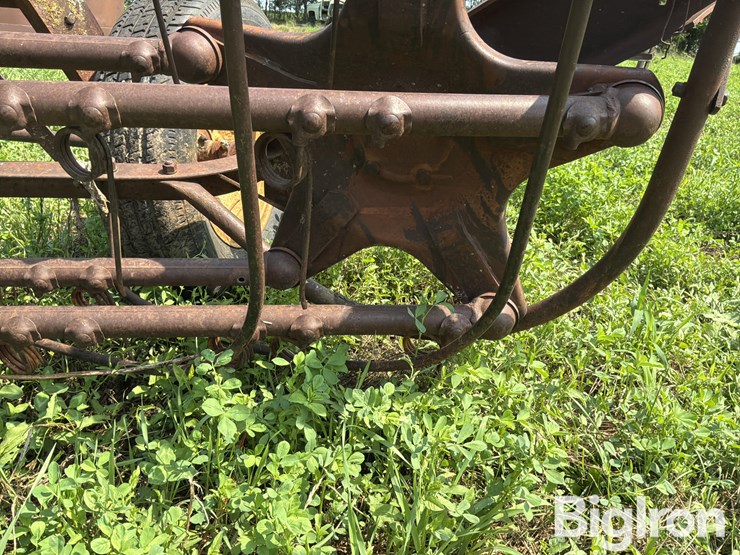 new-holland-55-image-11