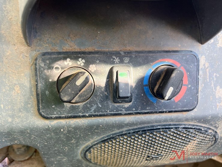 2019-bobcat-t770-image-14