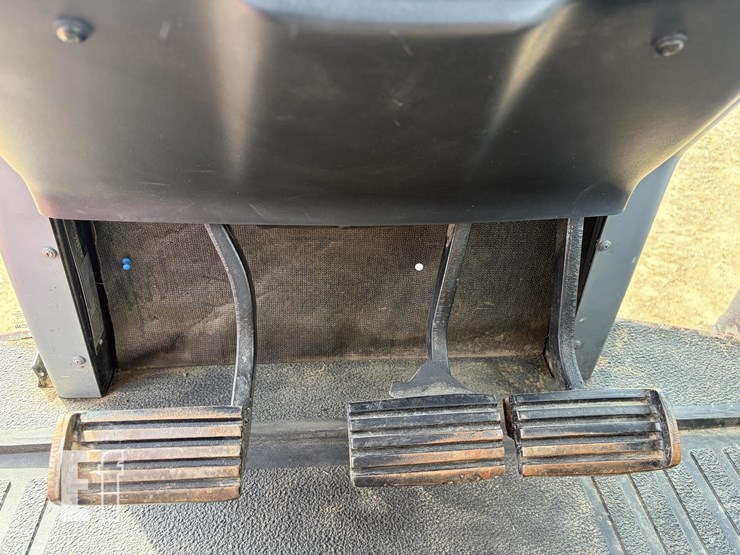 1992-case-ih-7110-image-35