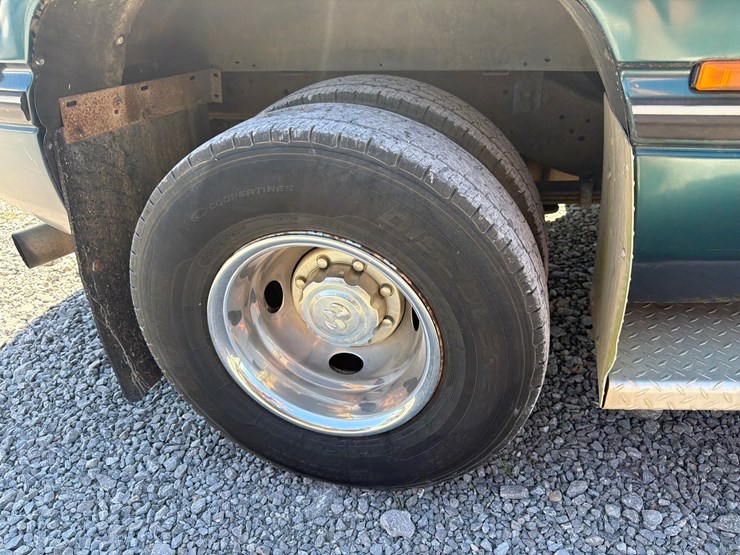 1996-dodge-ram-3500-image-9
