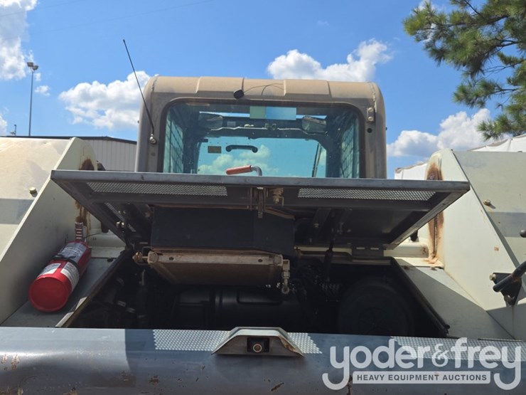2018-takeuchi-tl12r2-image-17