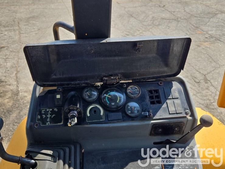 caterpillar-416c-image-39