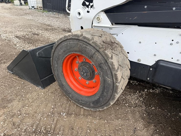 2022-bobcat-s850-image-17