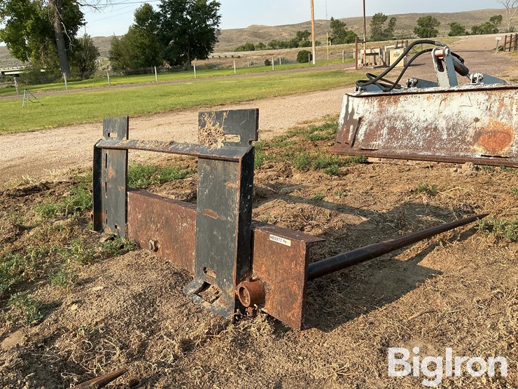 skid-steer-bale-spear-attachment-image-5