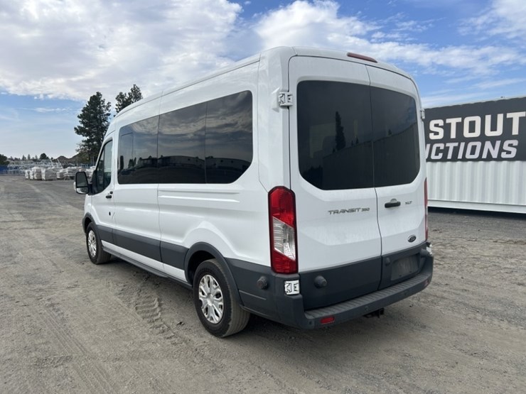 2017-ford-transit-image-3