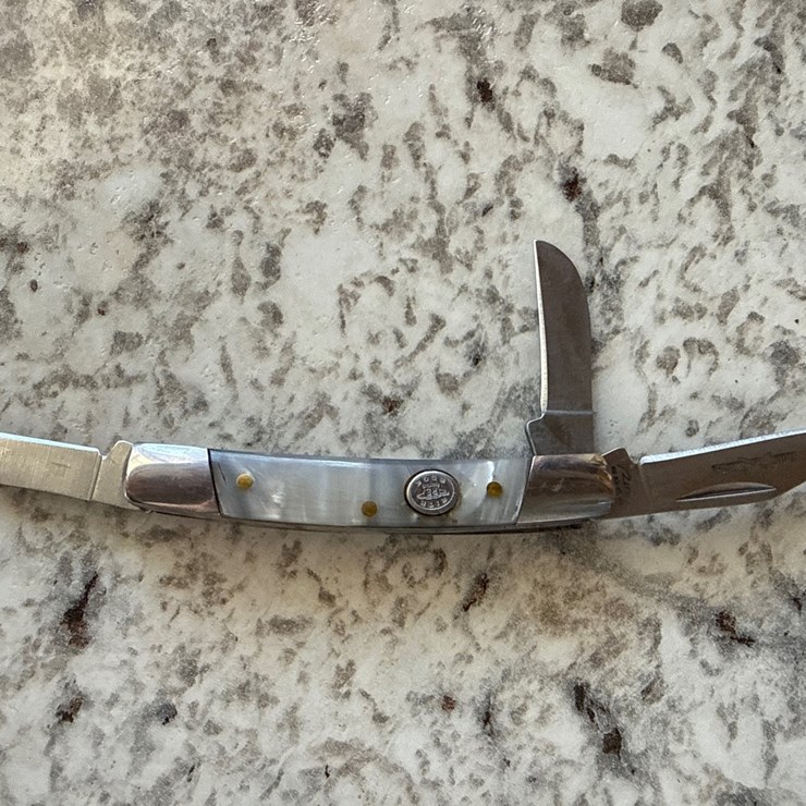 #1053 • Stockman pocket knife