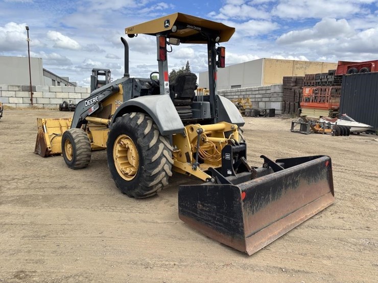 2013-deere-210k-ep-image-4