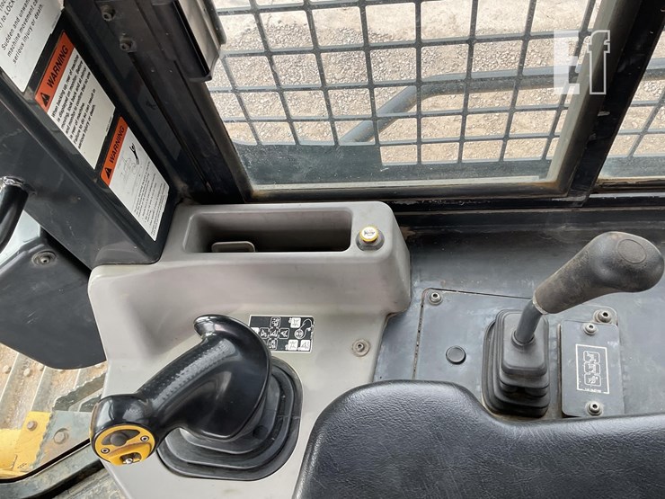 2015-komatsu-d61ex-23-image-14