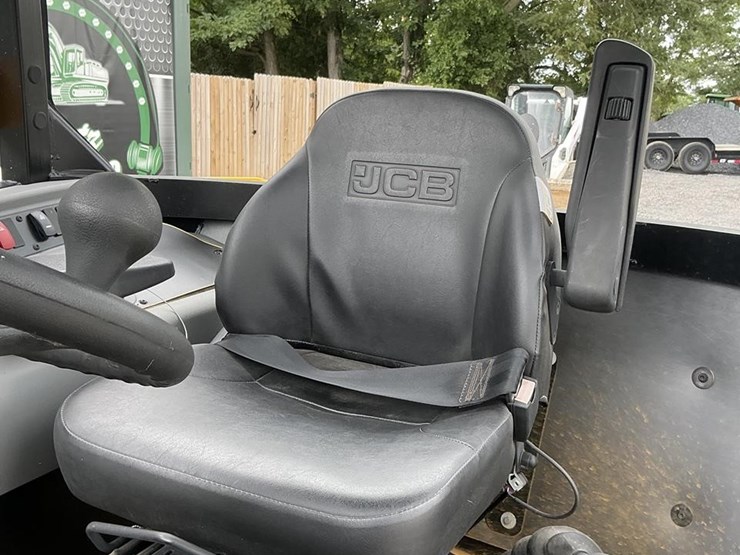 2024-jcb-407-image-12