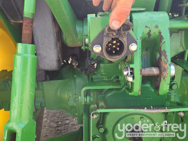 2016-john-deere-5055e-image-21