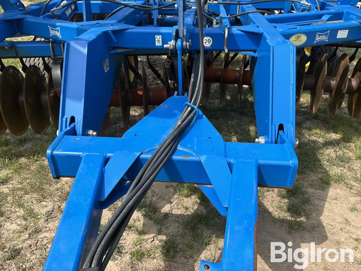 2010-landoll-7431-33-image-11