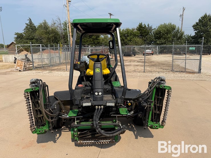 2007-john-deere-3235c-image-2