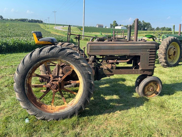 john-deere-b-image-6