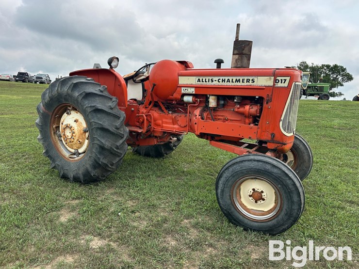 1964-allis-chalmers-d17-image-3