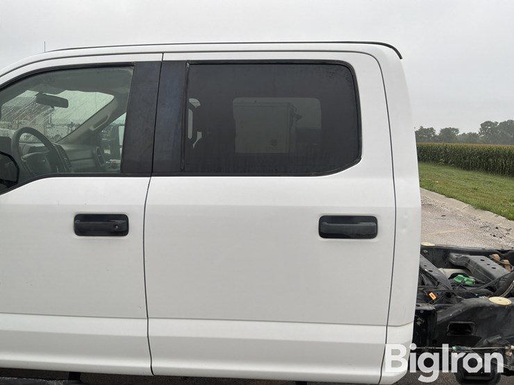 2019-ford-f350-xl-image-9