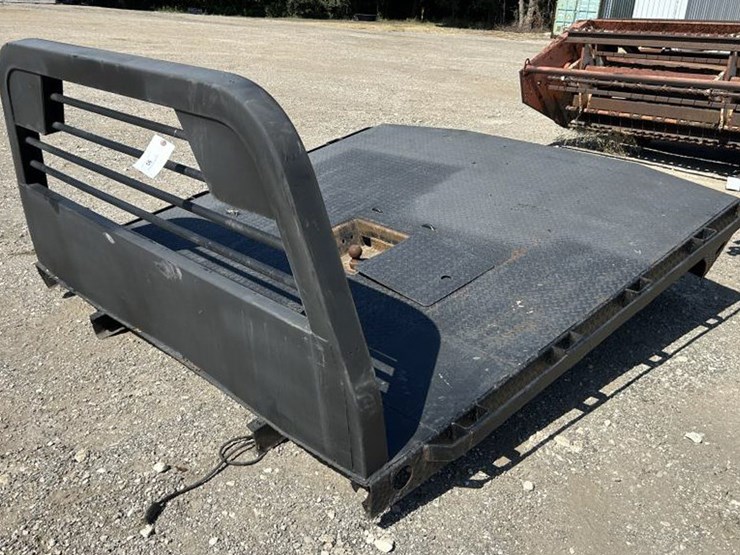 #93-•-flatbed-for-2016-chevy-duramax-image-1
