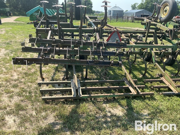 john-deere-26-image-14