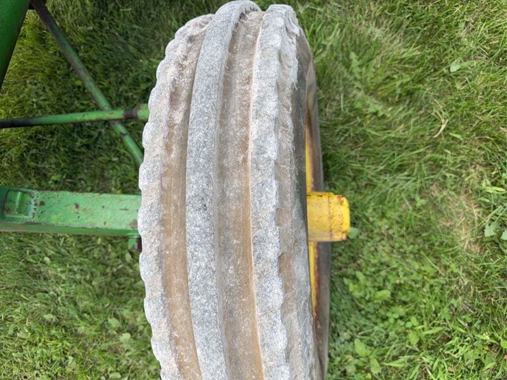 john-deere-80-image-13