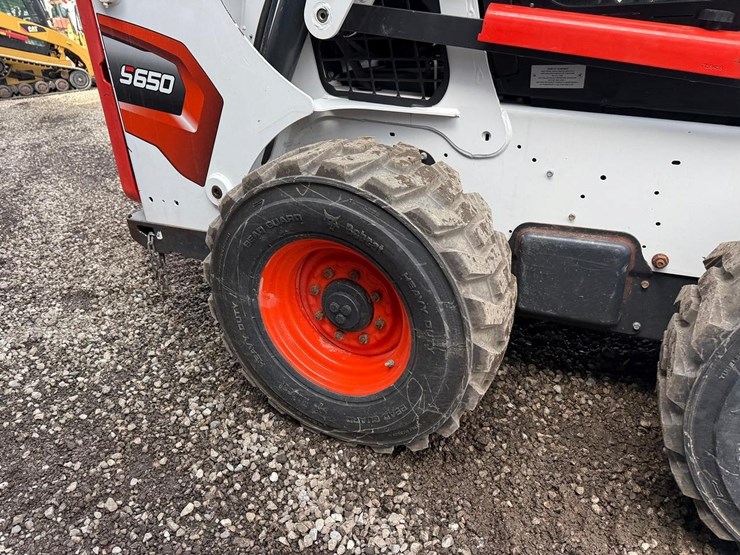 2023-bobcat-s650-image-13