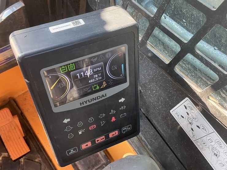 2023-hyundai-ht100v-image-17