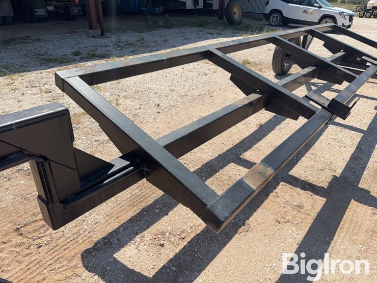 20'-header-trailer-image-20
