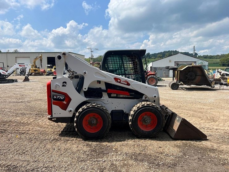 2024-bobcat-s770-image-7