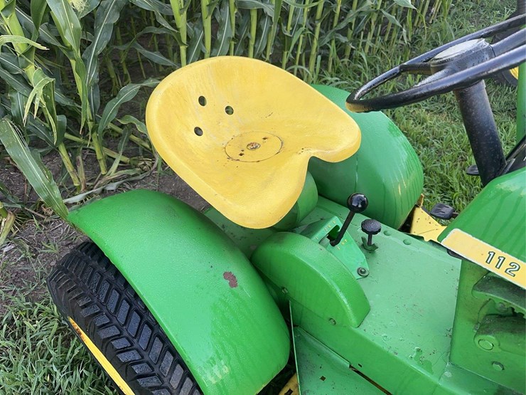 john-deere-112-image-6