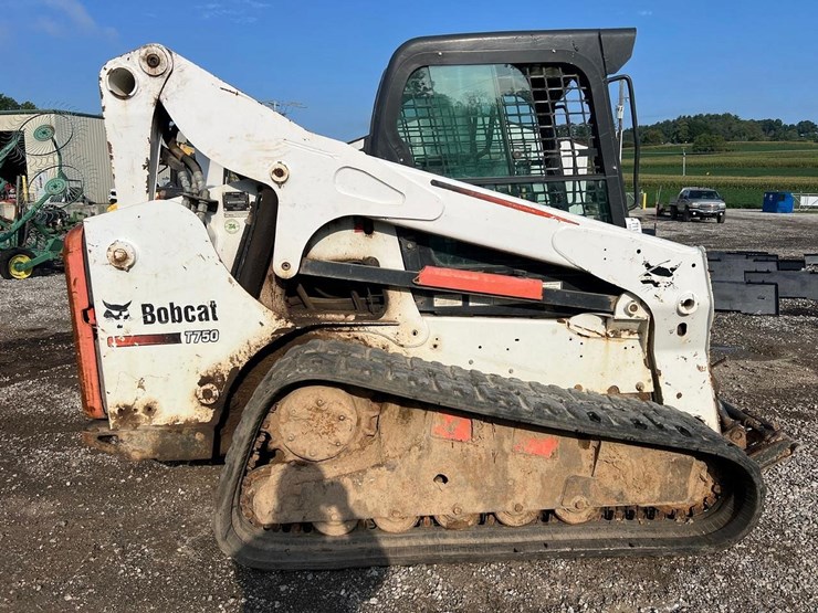 2014-bobcat-t750-image-6