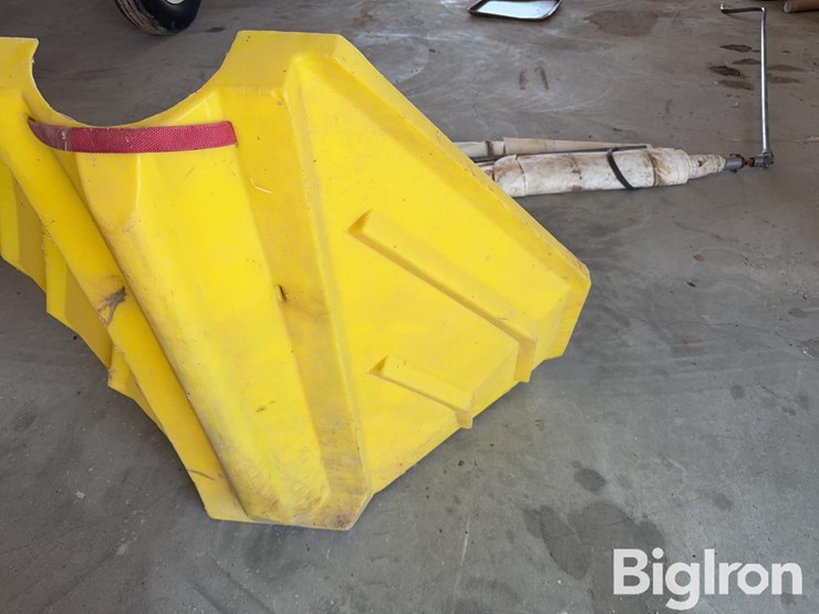 auger-bottom-image-13