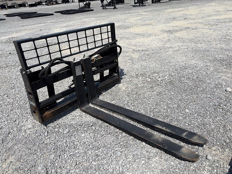 #46-•-agt-hyd-pallet-forks-image-3