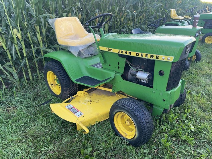 john-deere-120-image-3
