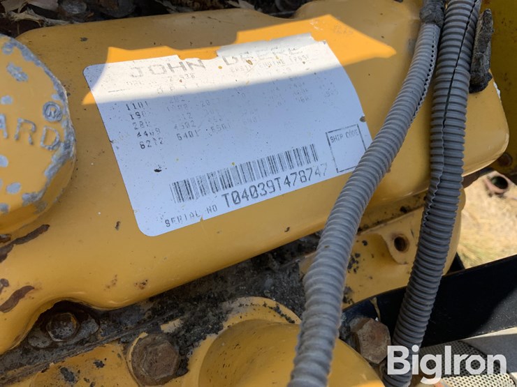 john-deere-300-image-18