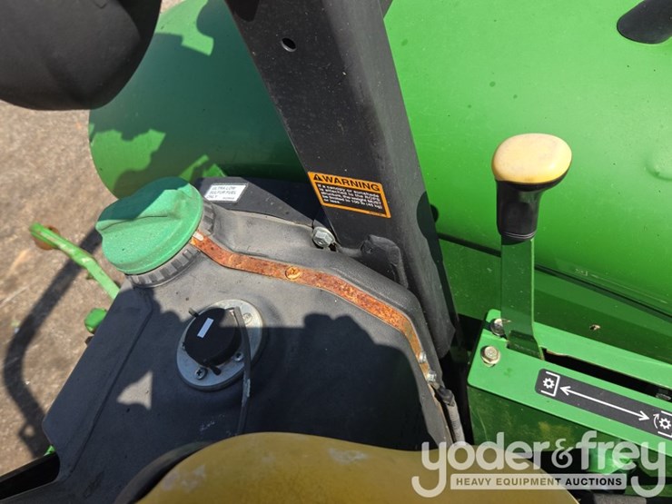 2016-john-deere-5055e-image-31