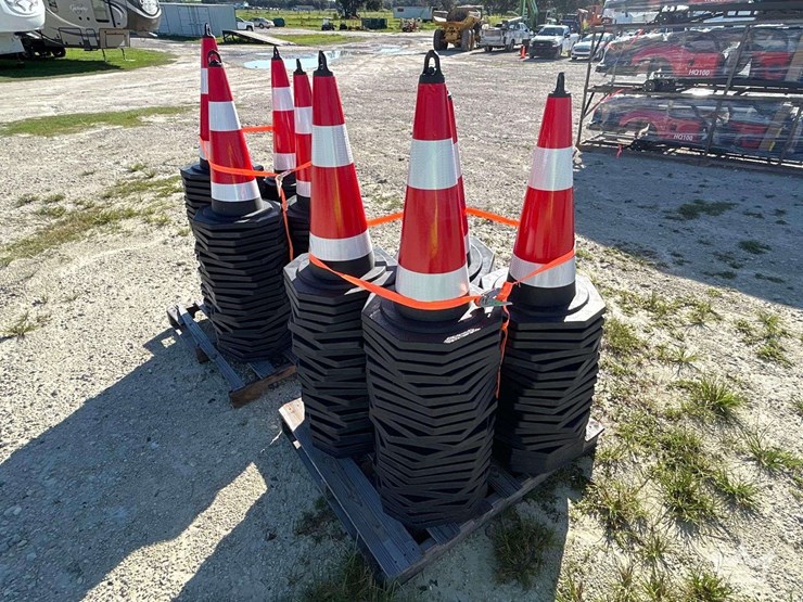2026-safety-traffic-cones-image-2