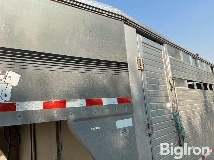 2002-kiefer-built-t/a-livestock-trailer-image-10