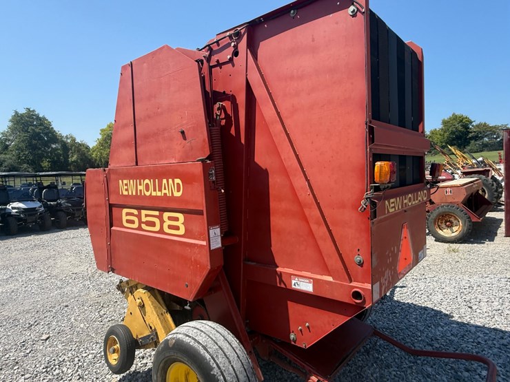 new-holland-658-image-7