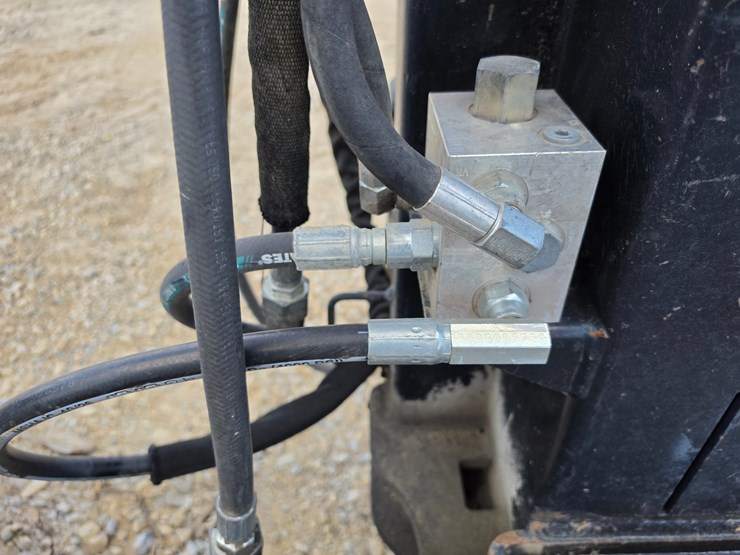 #26512-•-danuser-hydraulic-drop-hammer-skid-steer-attachment-image-9