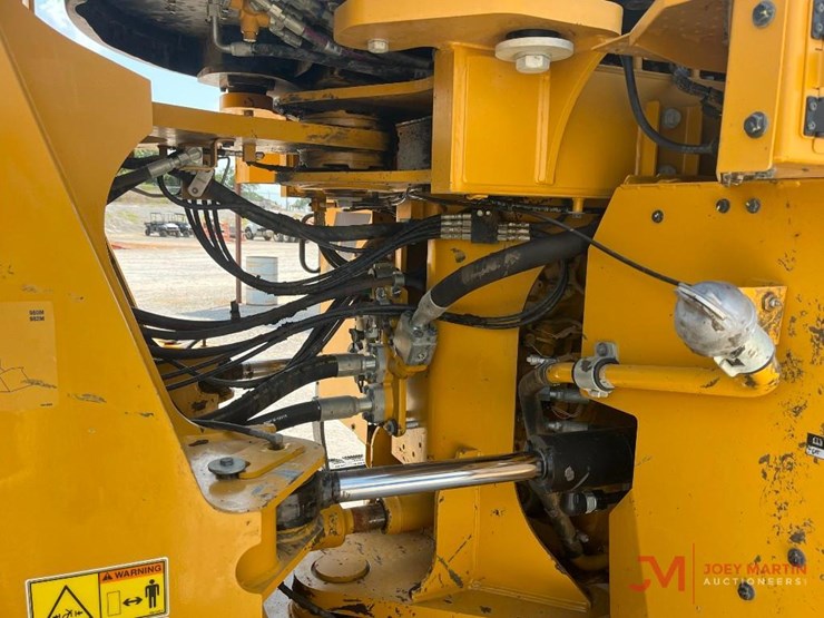 2021-caterpillar-980m-image-6